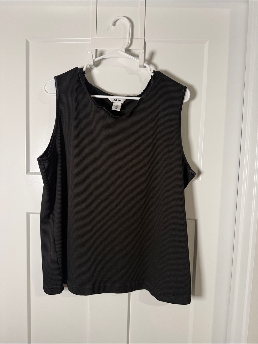 Alia Black Ribbed Sleeveless Tank